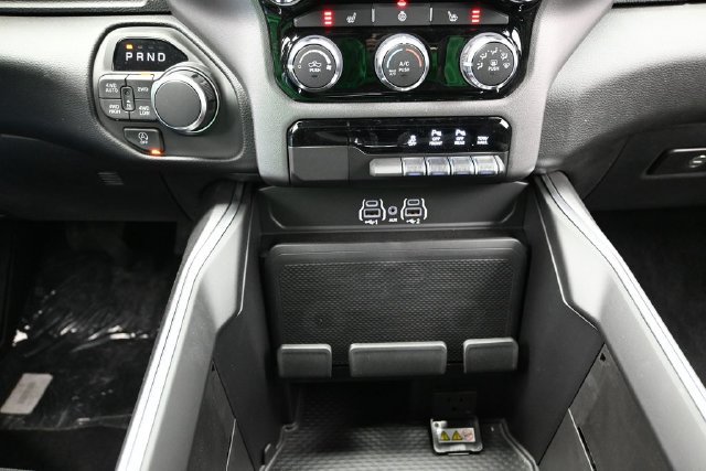 New 2026 RAM 1500 Big Horn AWD/4WD image 30