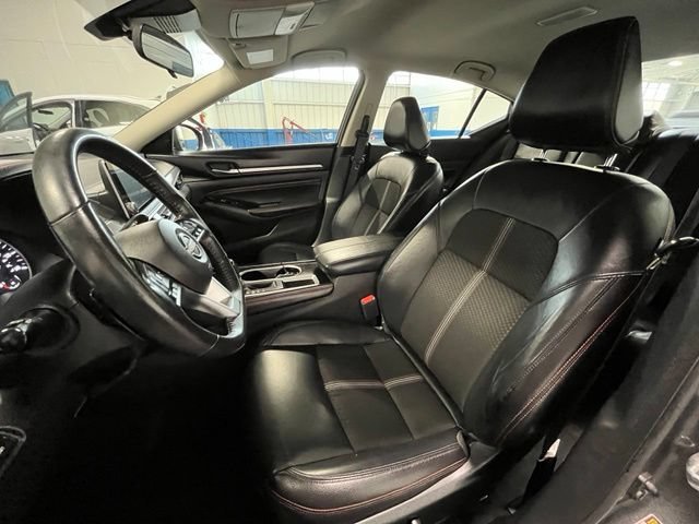 Used 2023 Nissan Altima 2.5 SR FWD image 21