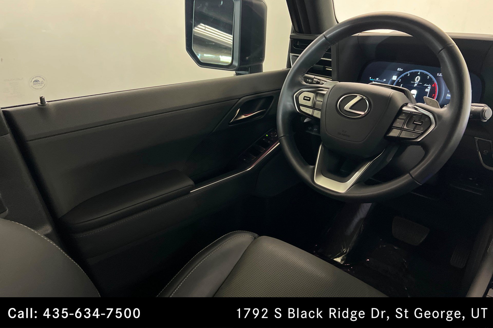 Used 2024 Lexus GX 550 w/ Accessory Package (Z1) AWD/4WD image 11