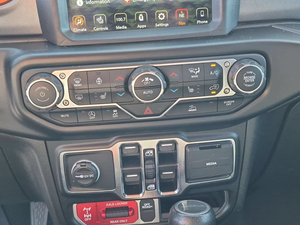 Used 2022 Jeep Gladiator Mojave w/ LED Lighting Group AWD/4WD image 21