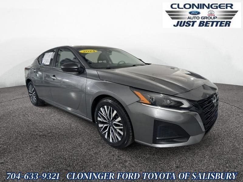Used 2024 Nissan Altima 2.5 SV