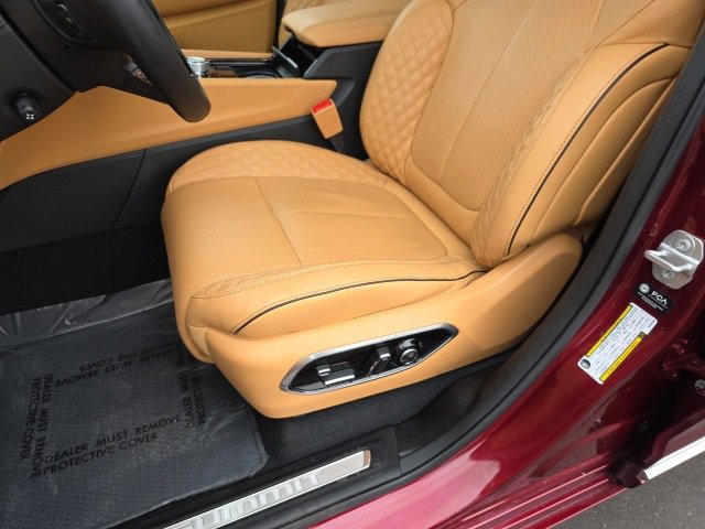 Used 2024 Jeep Grand Cherokee L Summit image 19