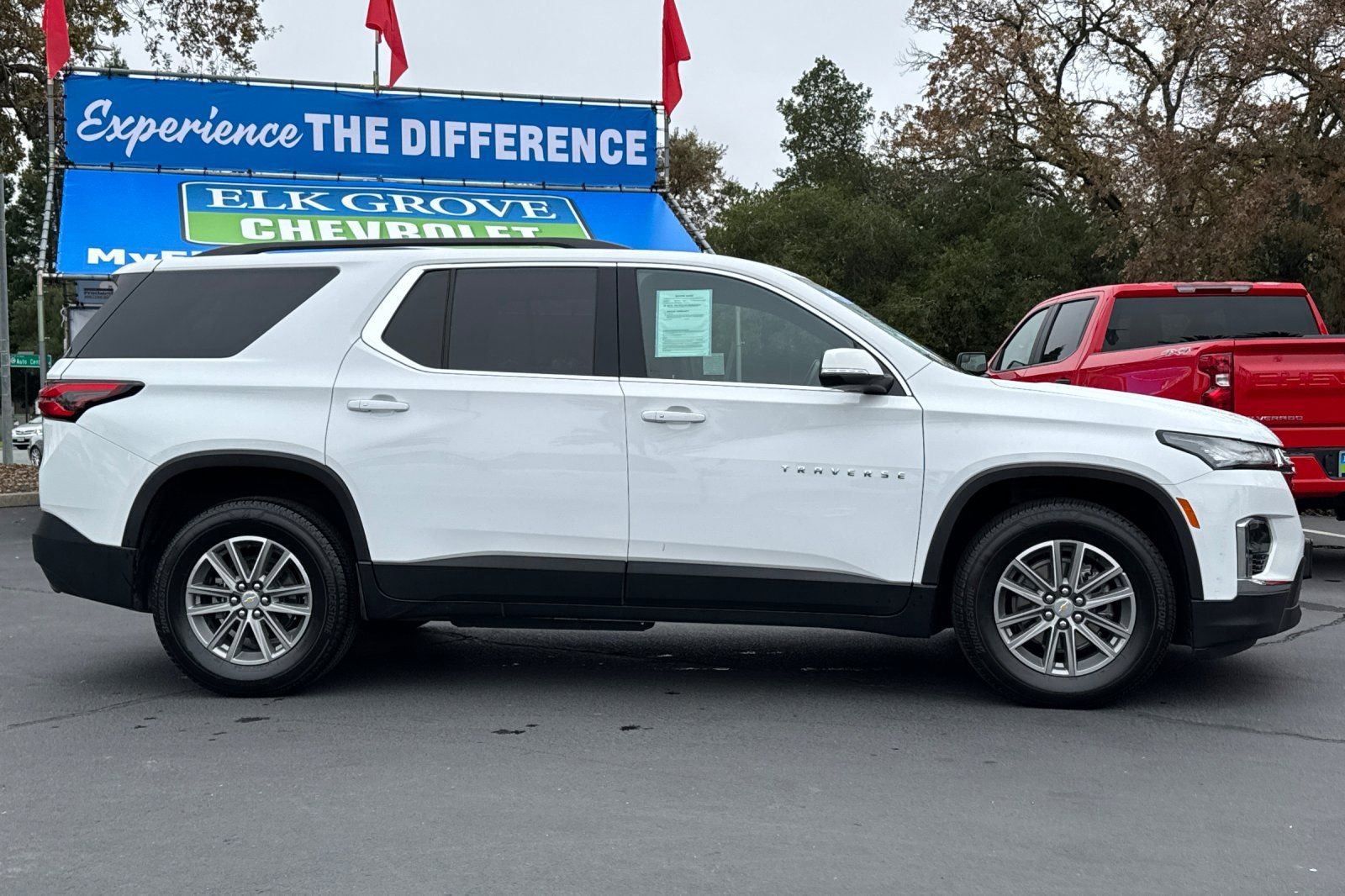 Certified 2022 Chevrolet Traverse LT w/ LPO, Floor Liner Package image 2