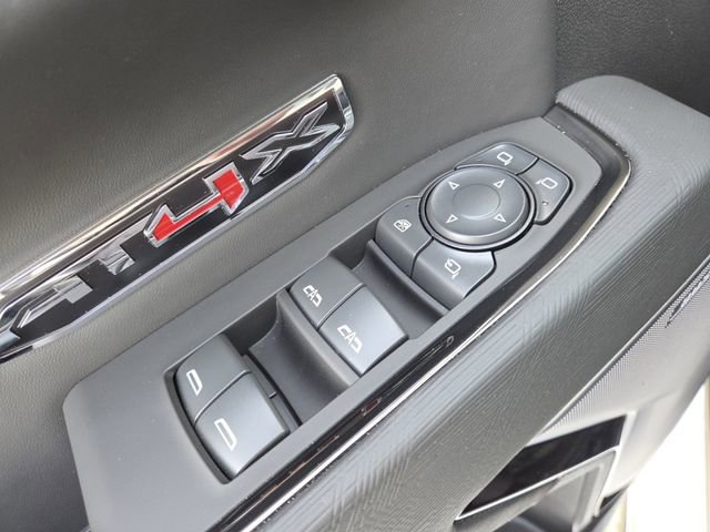 Used 2025 GMC Sierra 1500 AT4X image 10