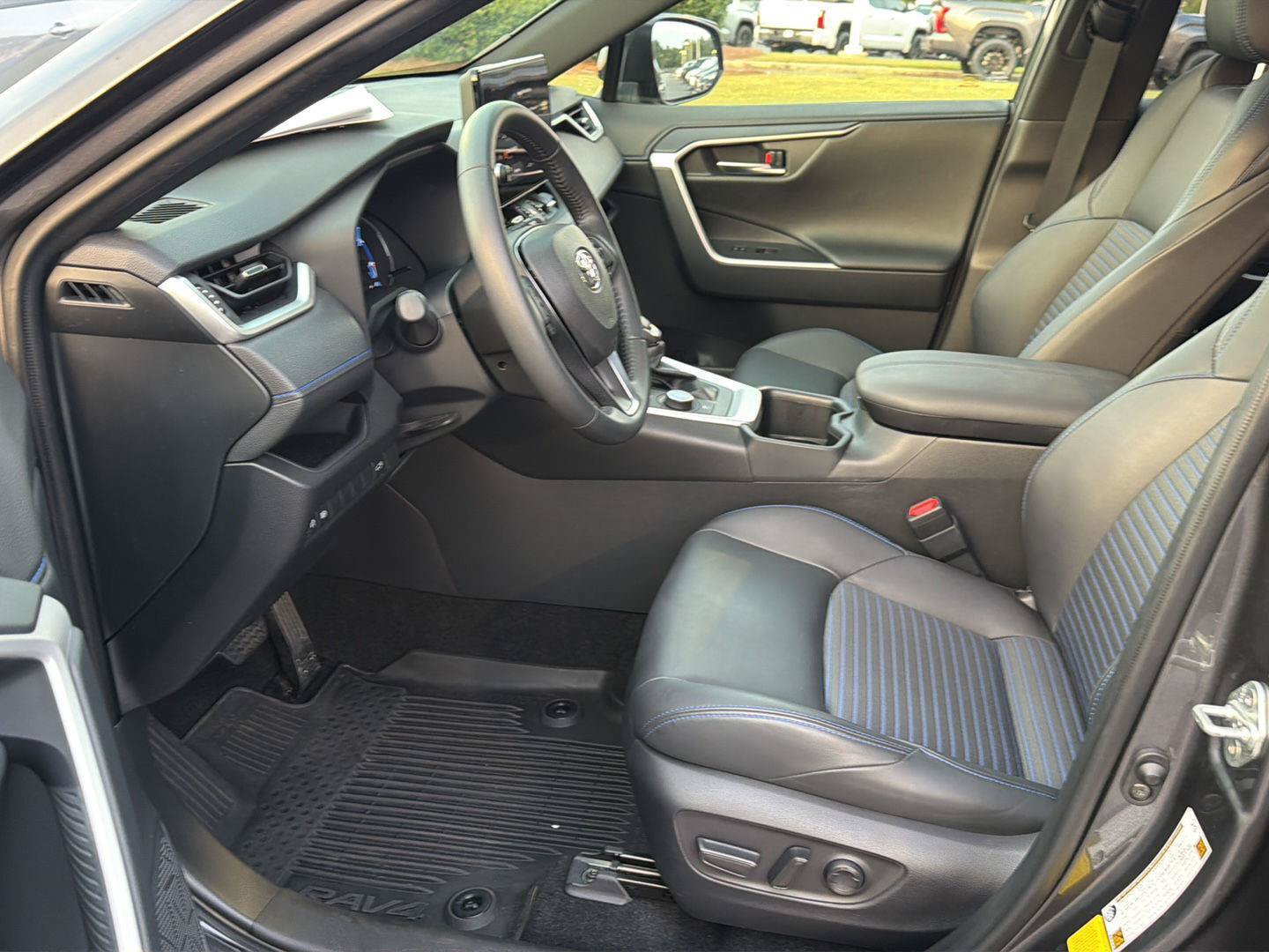 Certified 2025 Toyota RAV4 XSE AWD/4WD image 10