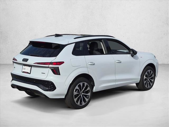 New 2026 Audi Q3 quattro 2.0T AWD/4WD image 2