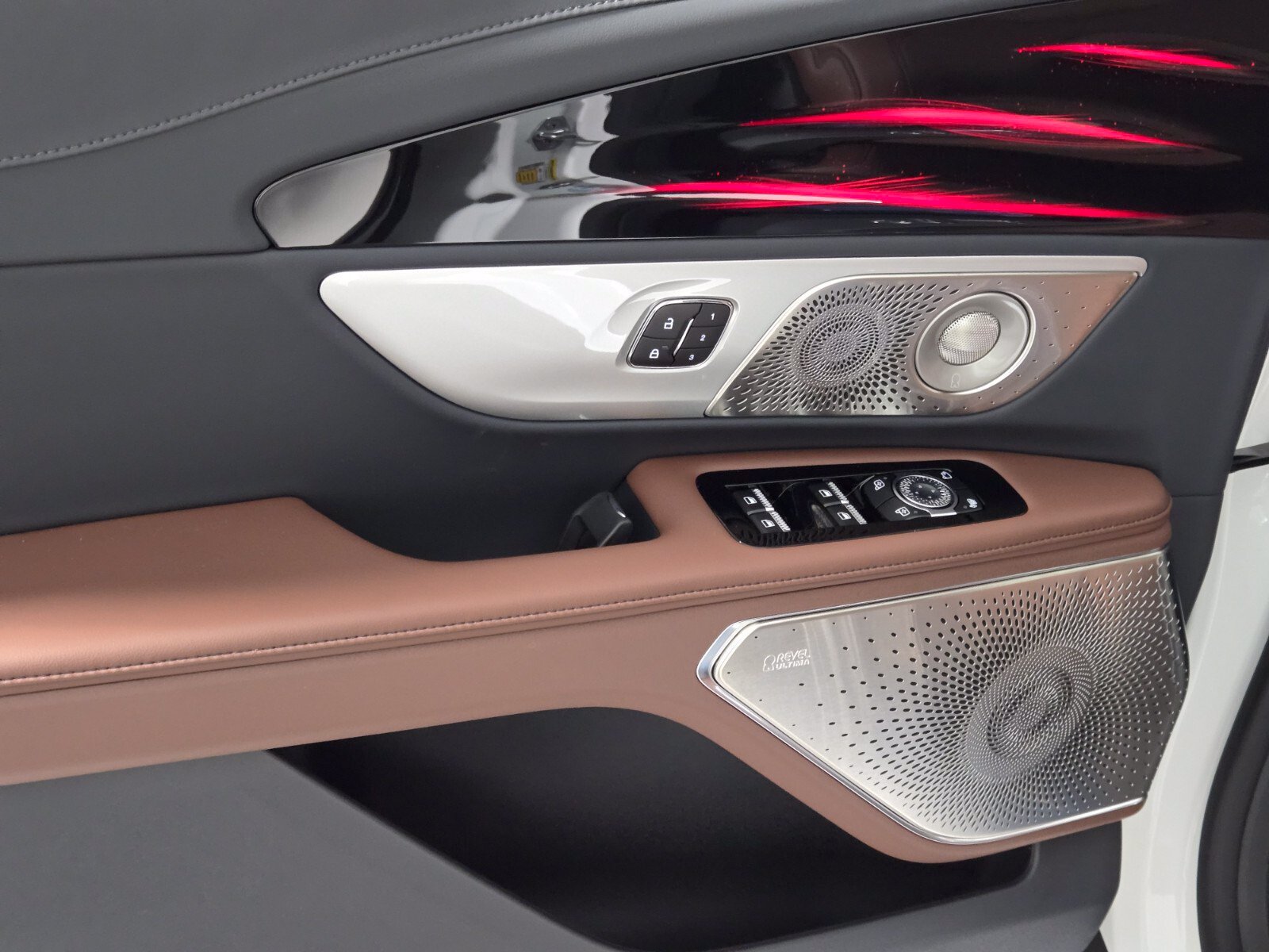 New 2026 Lincoln Nautilus Reserve AWD/4WD image 24