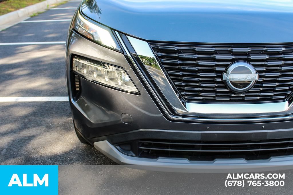 Used 2022 Nissan Rogue SV FWD image 12