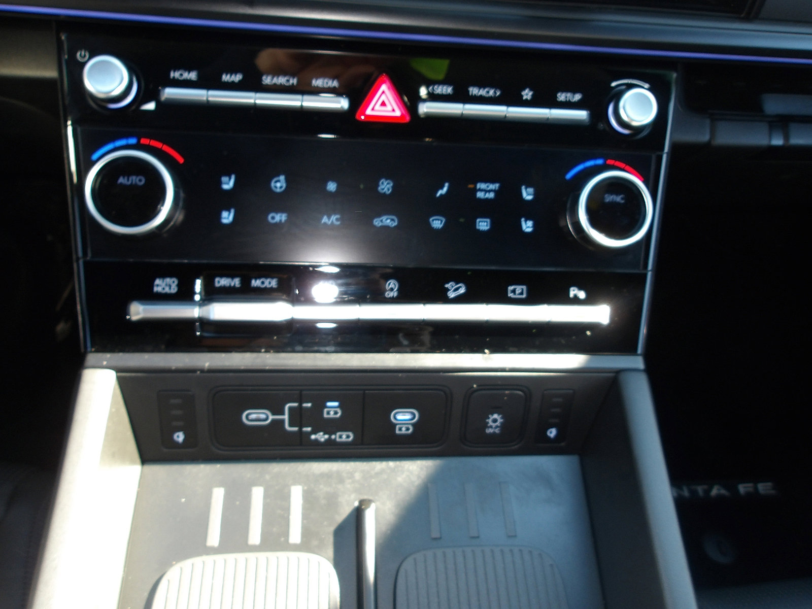 Used 2025 Hyundai Santa Fe Calligraphy image 26