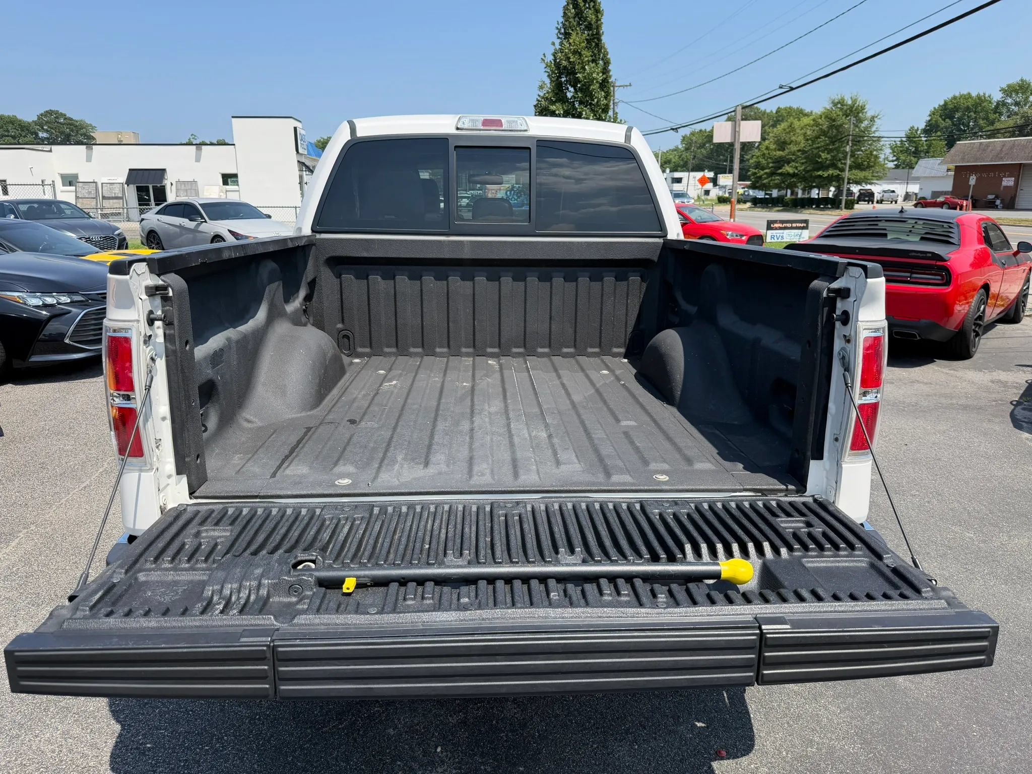 Used 2013 Ford F150 Lariat w/ Luxury Equipment Group AWD/4WD image 12