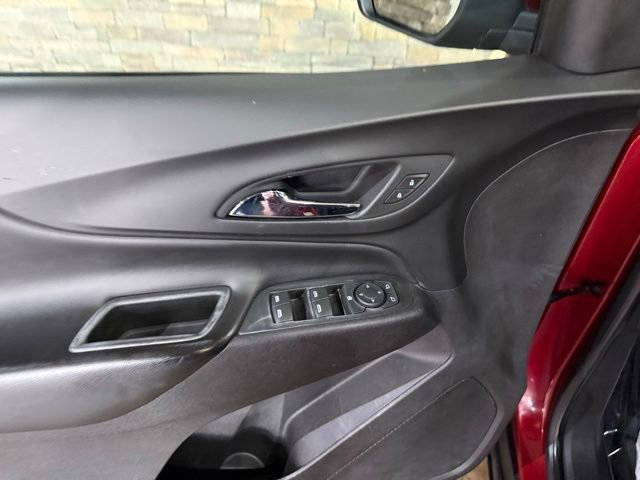 Used 2018 Chevrolet Equinox LT FWD image 9