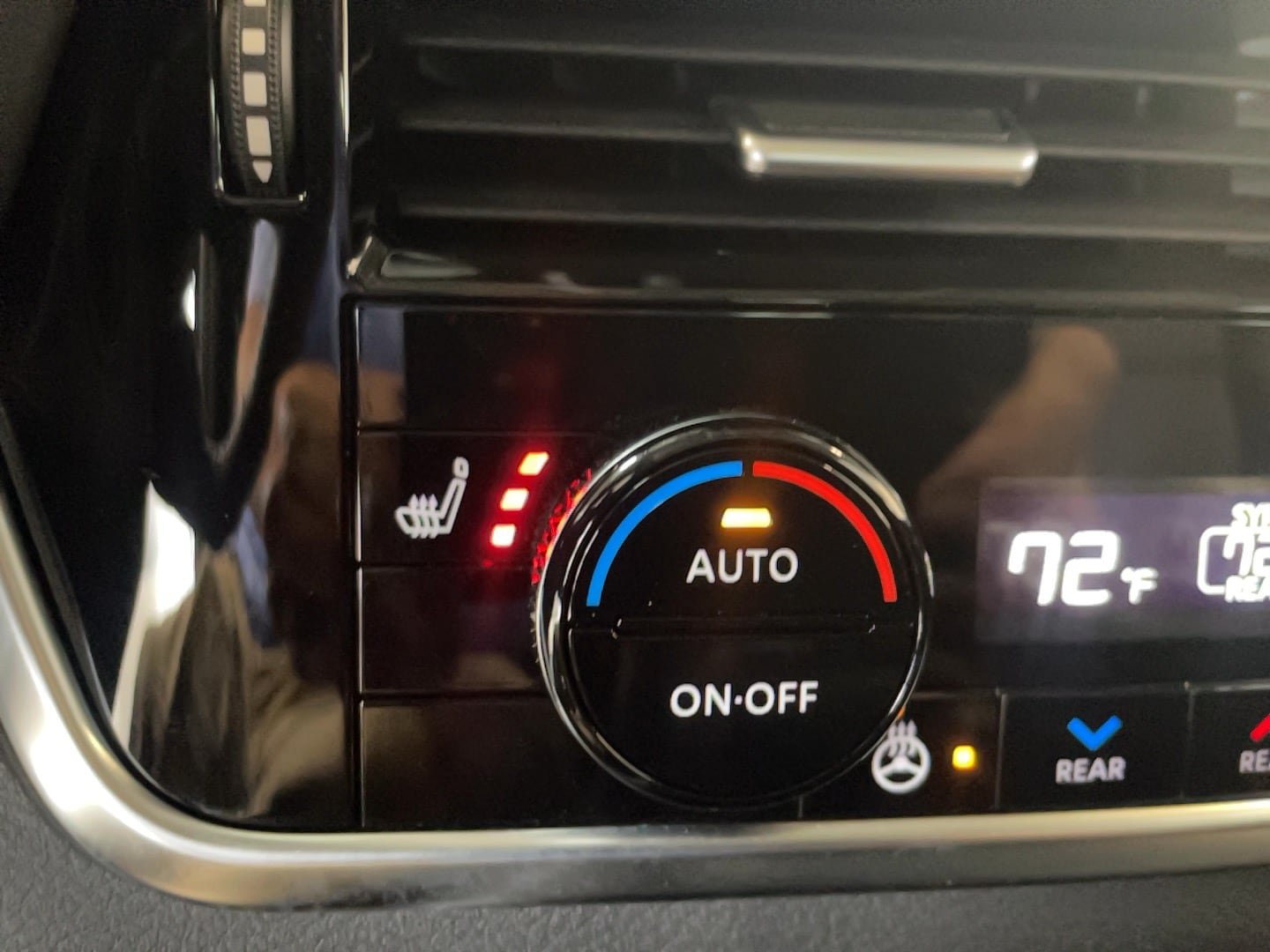 Used 2023 Nissan Rogue SL w/ SL Premium Package AWD/4WD image 11