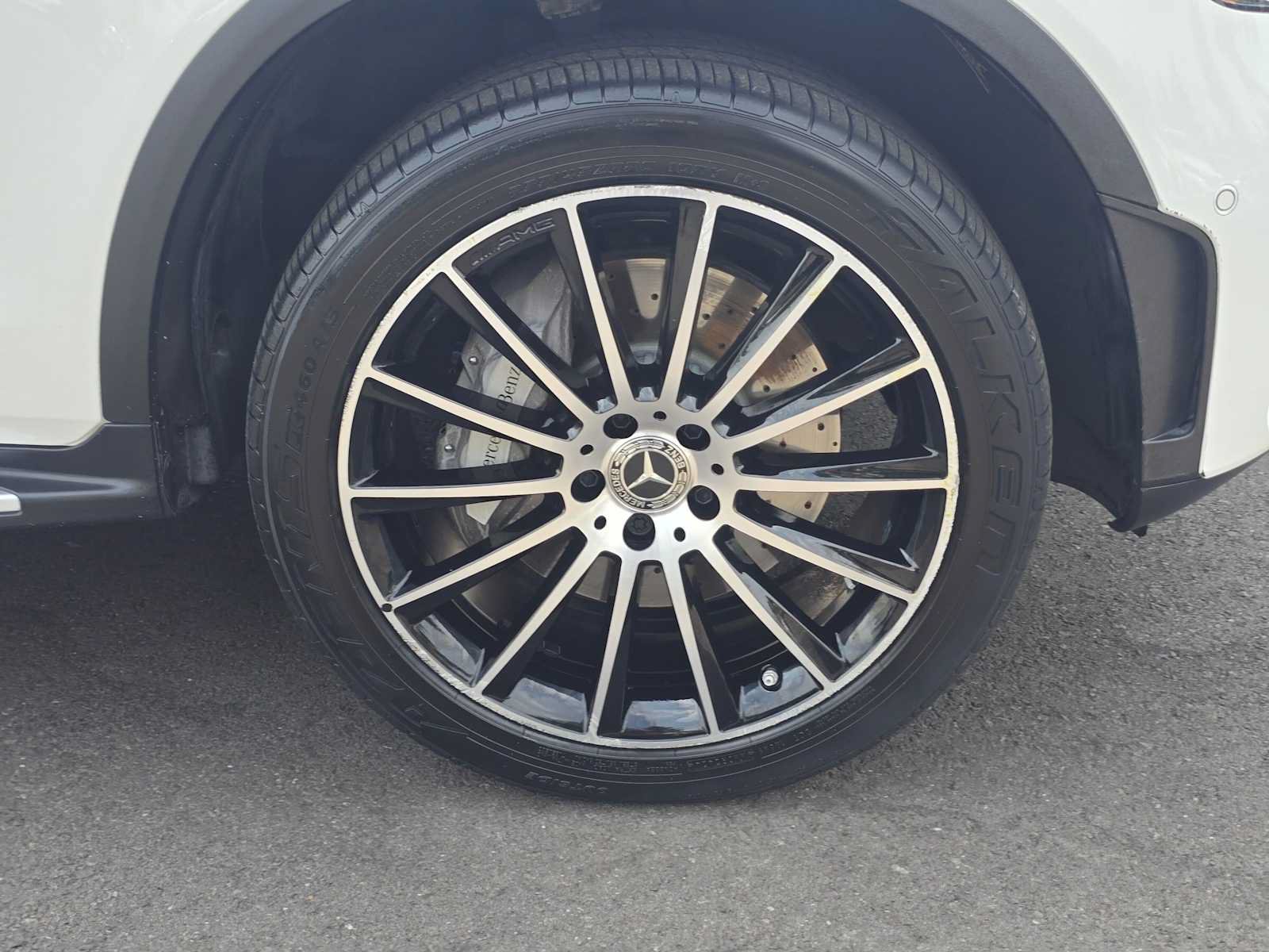 Used 2022 Mercedes-Benz GLC 300 4MATIC Coupe image 9