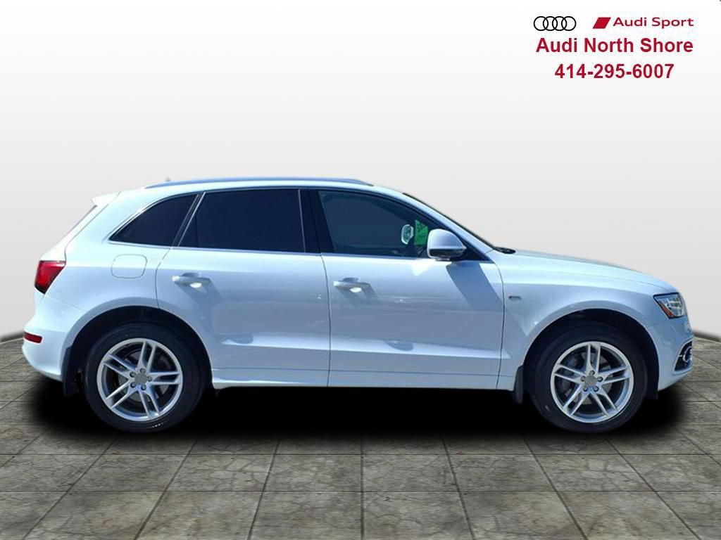 Used 2017 Audi Q5 3.0T Premium Plus w/ Technology Package AWD/4WD image 3