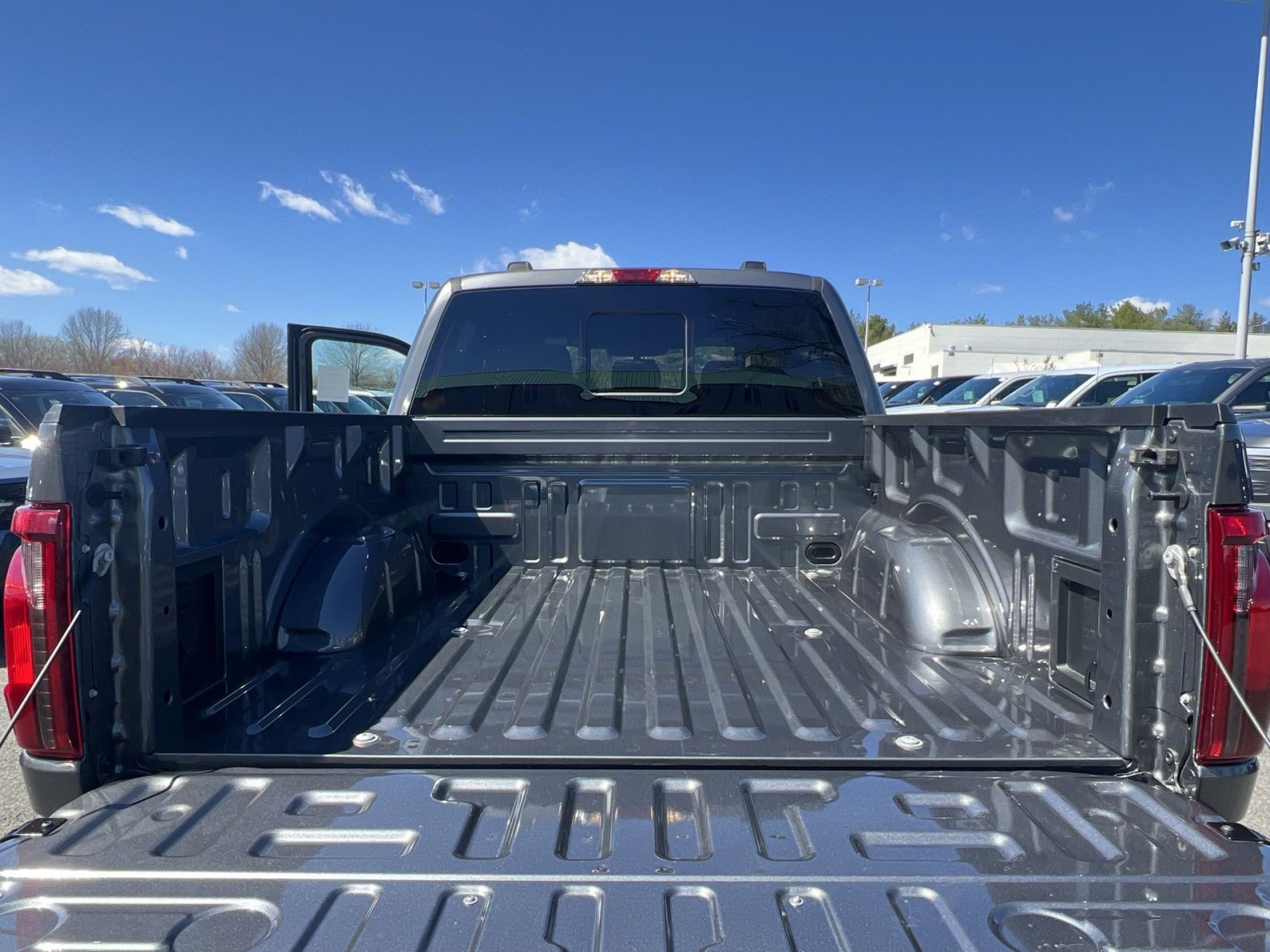 New 2026 Ford F150 XLT w/ Equipment Group 302A MID AWD/4WD image 25