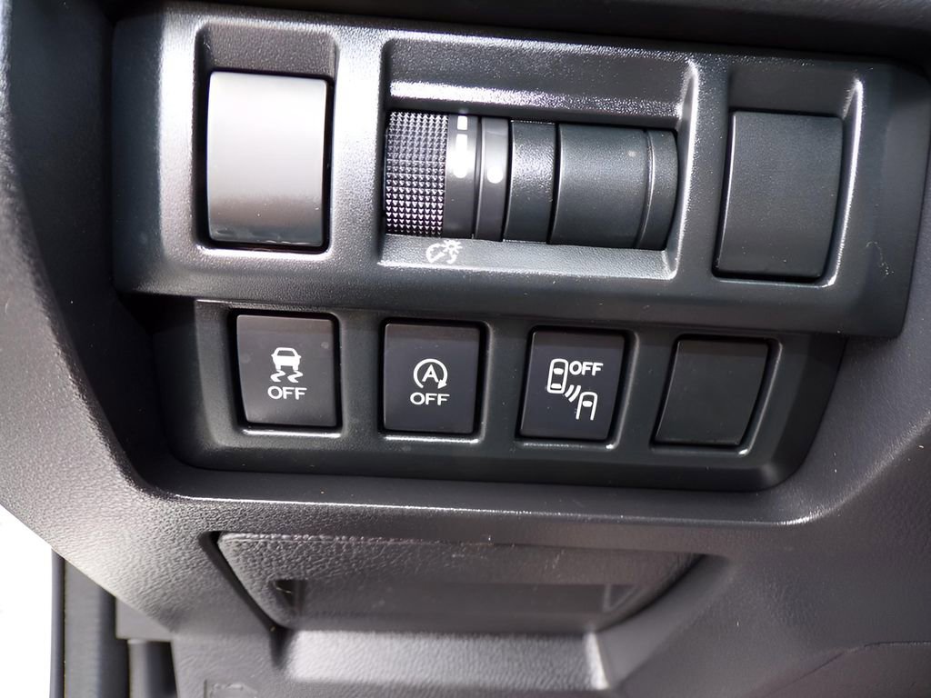 Used 2021 Subaru Crosstrek 2.0i Premium w/ Moonroof Package image 25