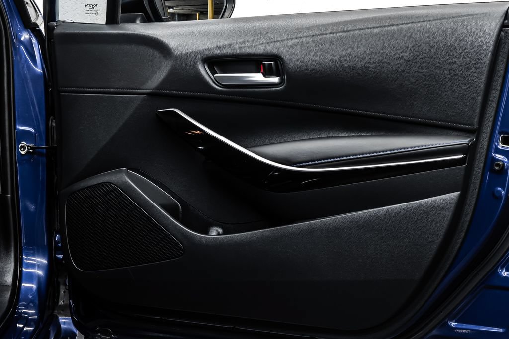 Used 2020 Toyota Corolla XSE FWD image 18