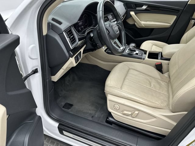 Used 2018 Audi Q5 2.0T Premium Plus w/ Premium Plus Package AWD/4WD image 13