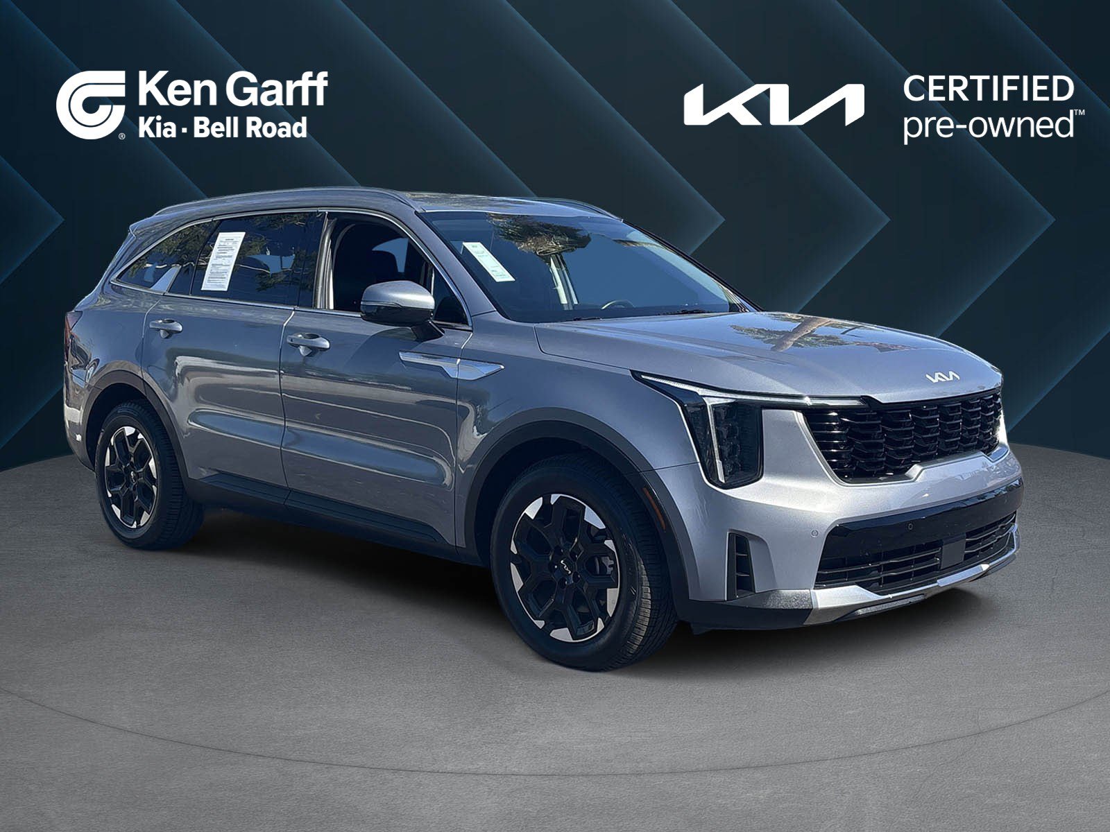 Certified 2024 Kia Sorento S FWD image 1