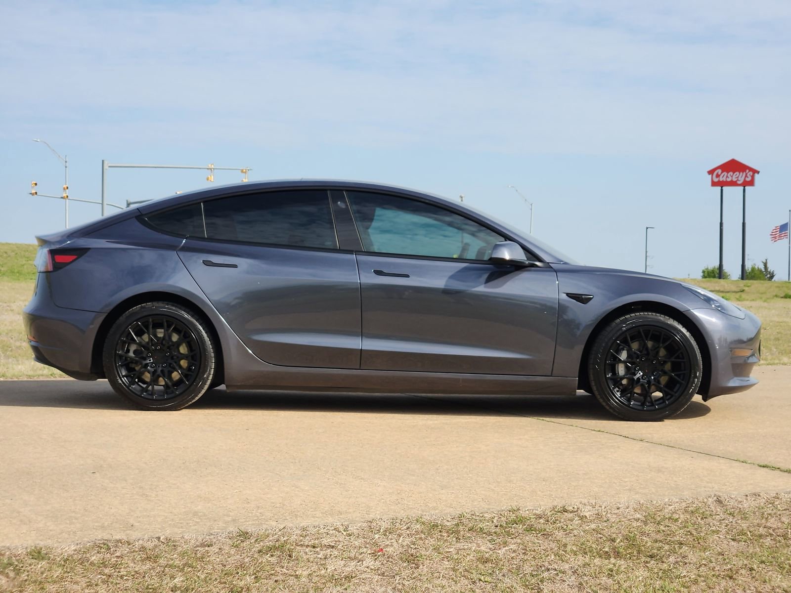 Used 2022 Tesla Model 3 Long Range image 7