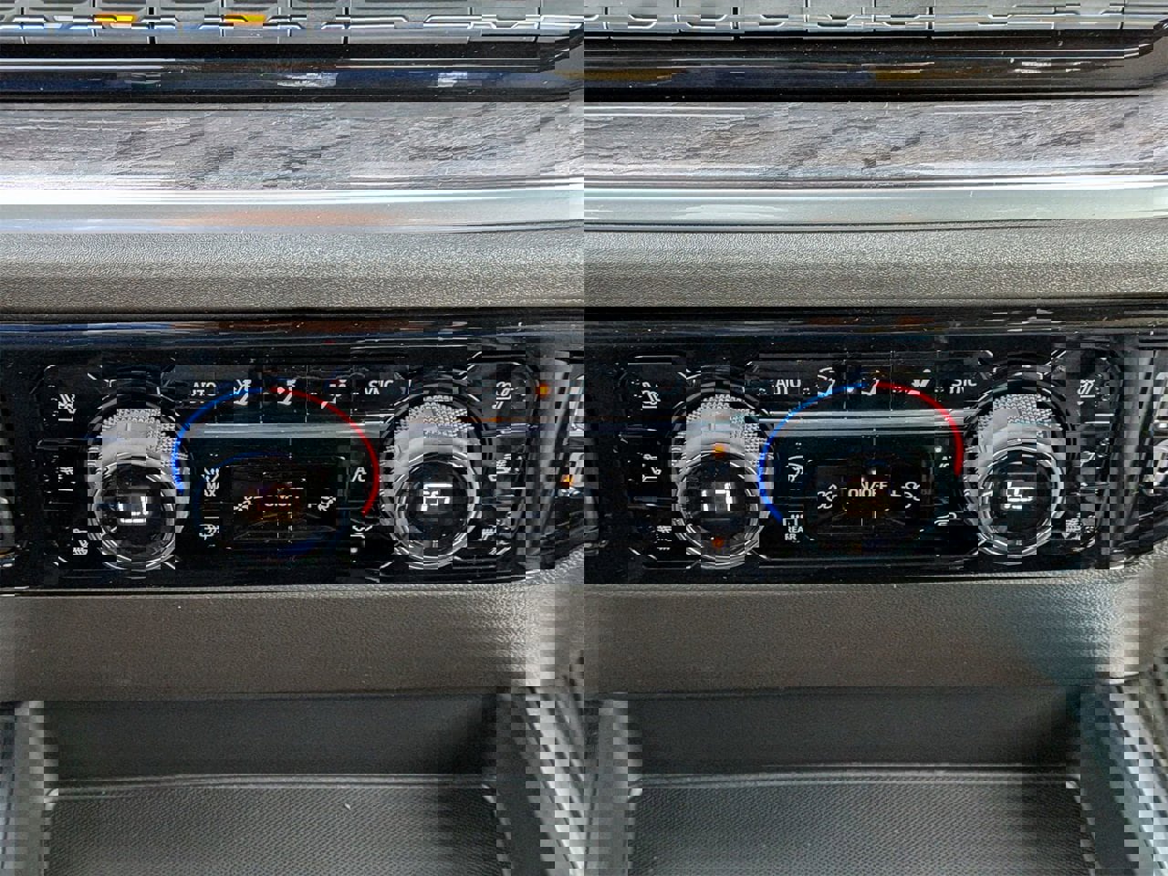 New 2026 Chevrolet Silverado 1500 LTZ w/ LTZ Premium Package image 17