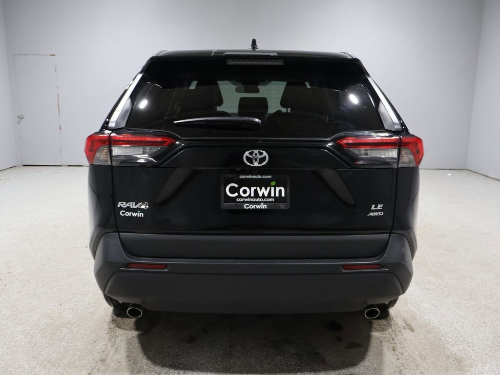 Used 2024 Toyota RAV4 LE image 3