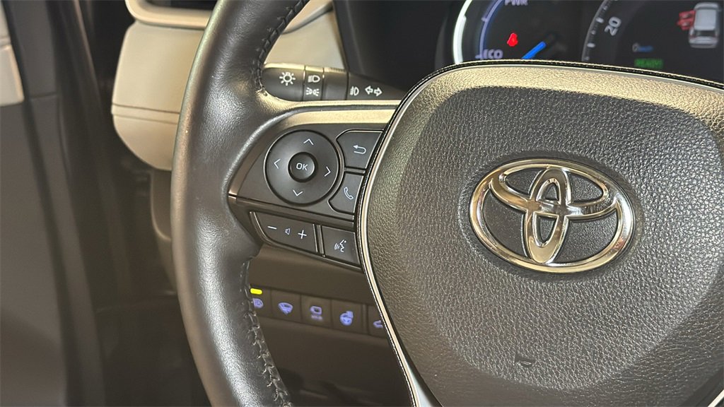 Used 2020 Toyota RAV4 Limited image 22