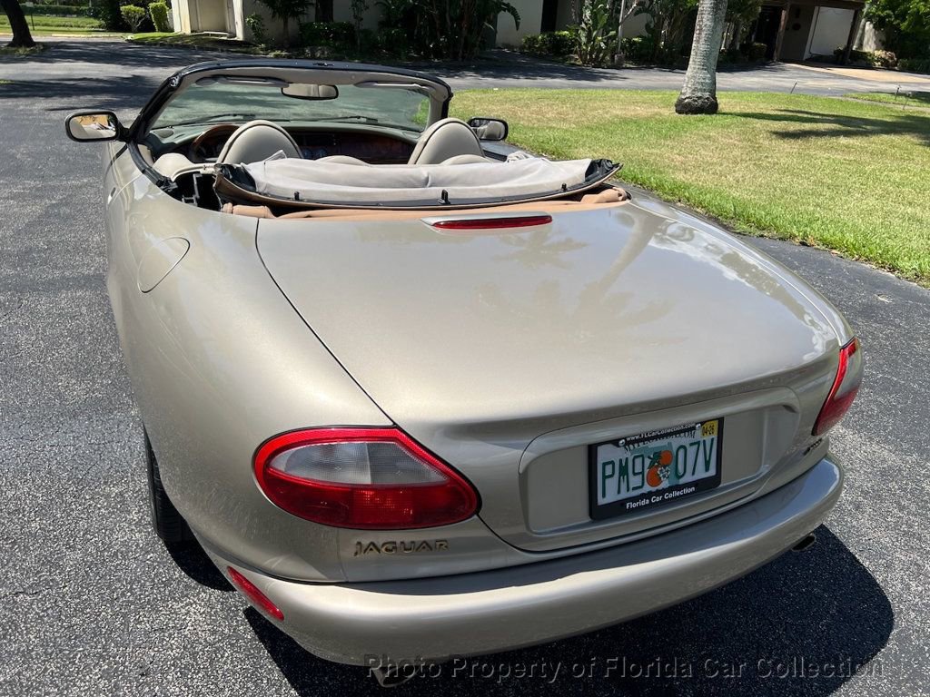 Used 1999 Jaguar XK8 Convertible image 17