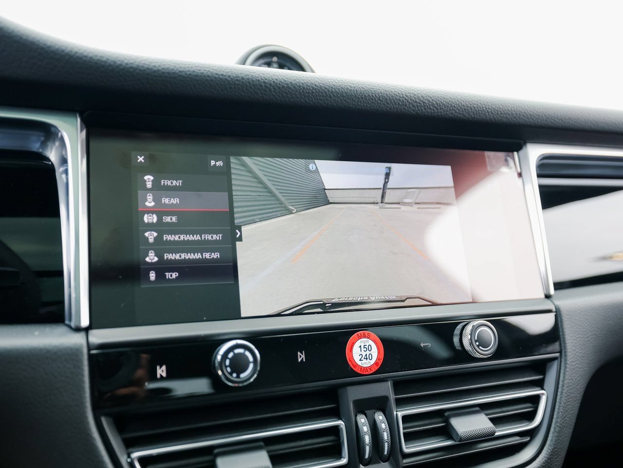 Certified 2026 Porsche Macan S AWD/4WD image 19