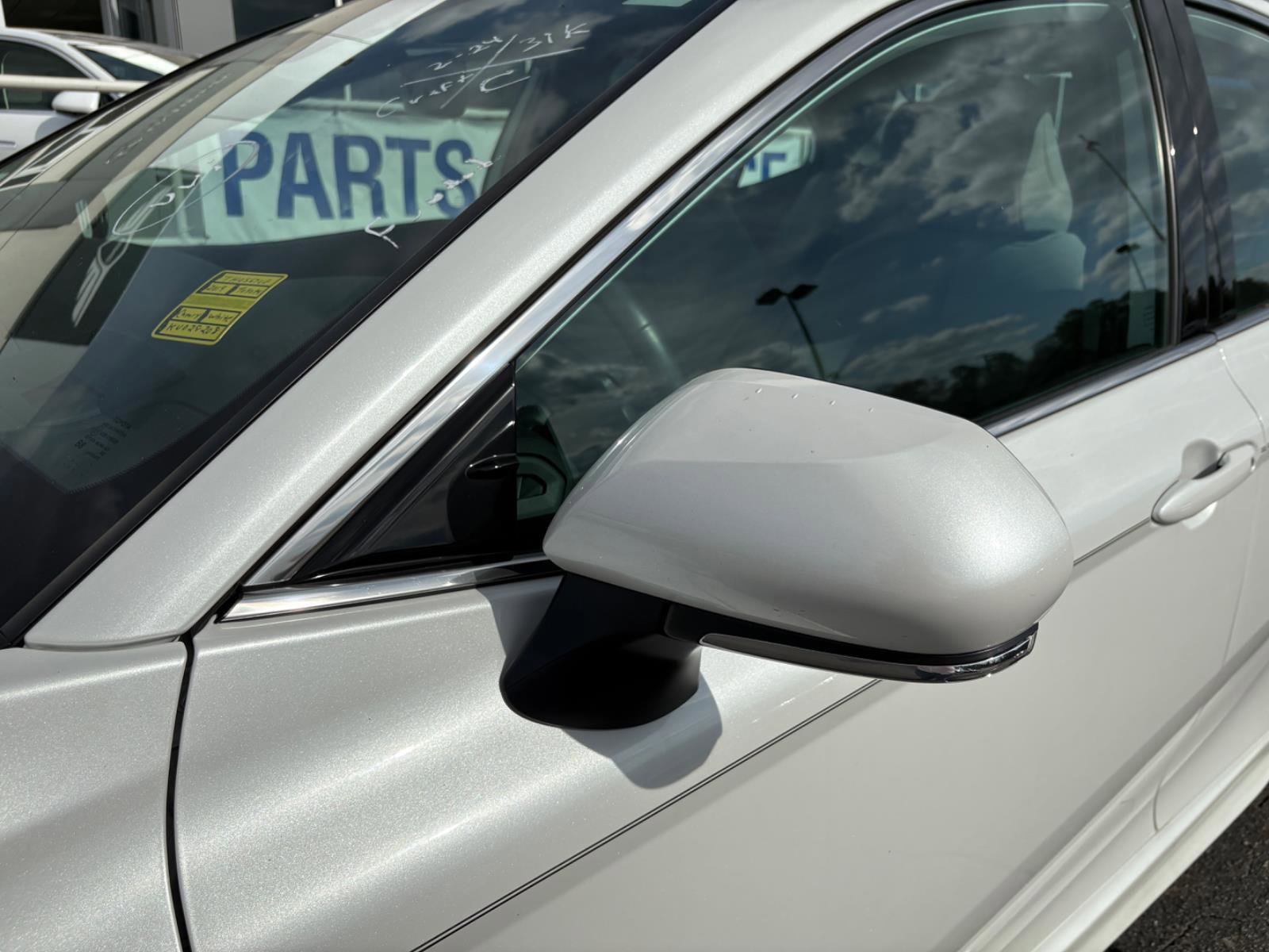 Used 2019 Toyota Camry XSE image 14