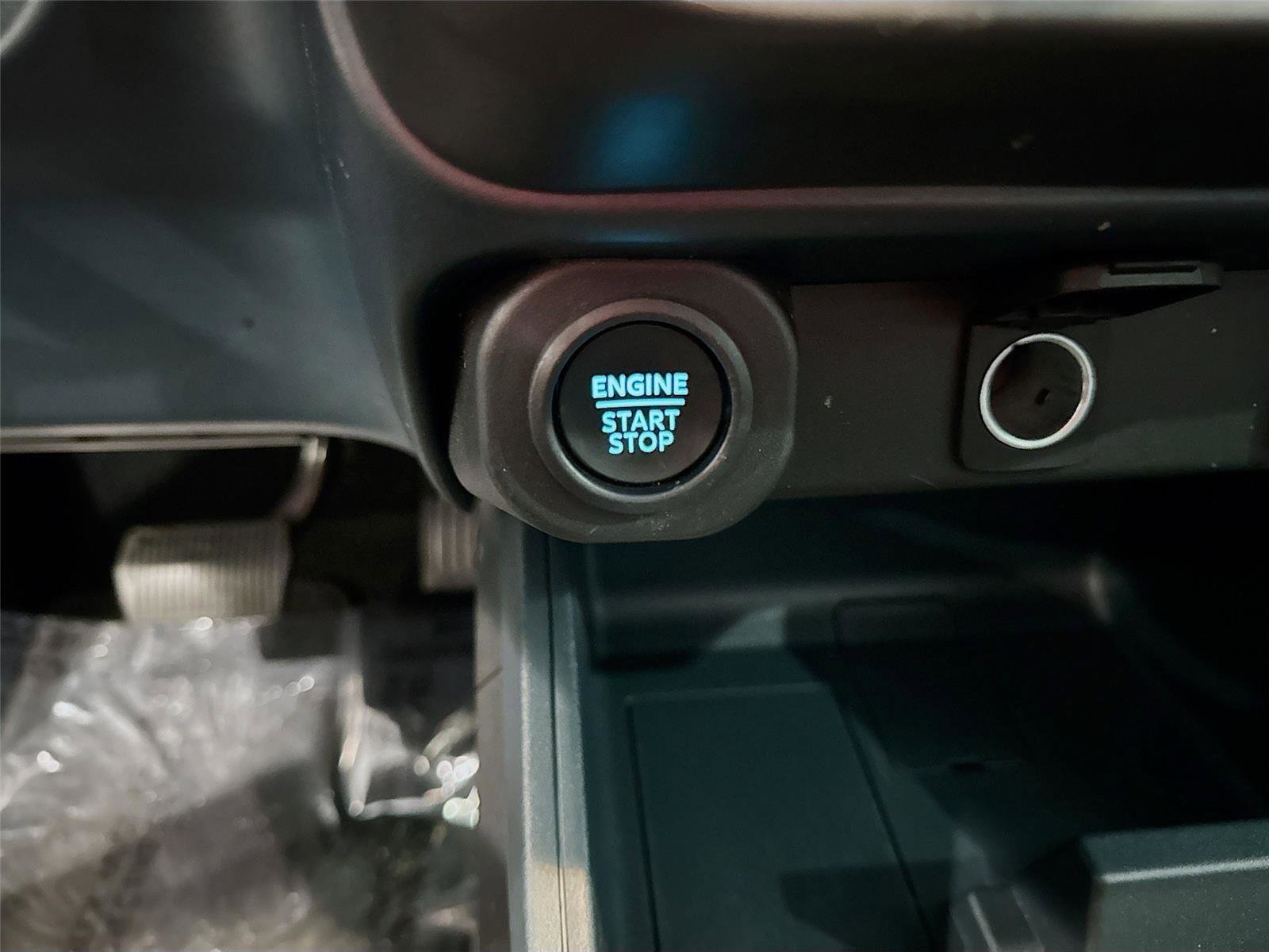 Used 2025 Ford Maverick XLT w/ XLT Luxury Package image 12