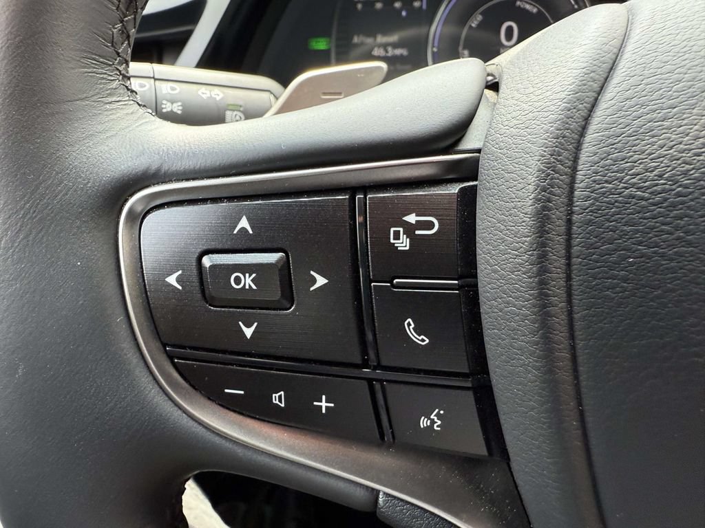 Used 2025 Lexus ES 300h Ultra Luxury w/ Accessory Package (Z2) FWD image 22