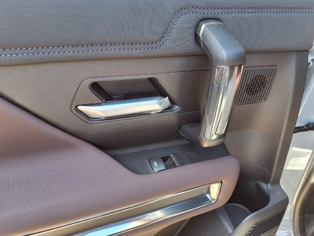 New 2026 GMC Hummer EV 4x4 Crew Cab image 11