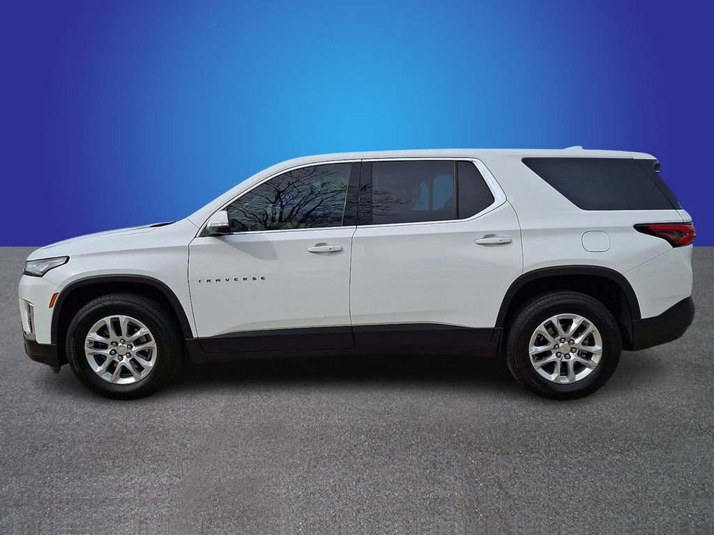 Used 2023 Chevrolet Traverse LS w/ Safety Package FWD image 7