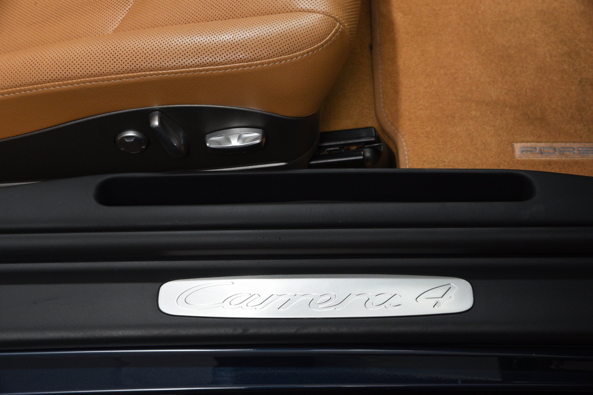 Used 2012 Porsche 911 Carrera 4 AWD/4WD image 28