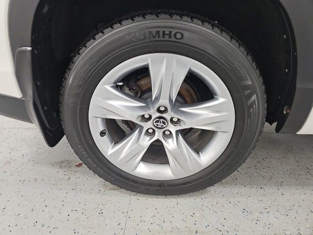 Used 2017 Toyota Highlander Limited image 7