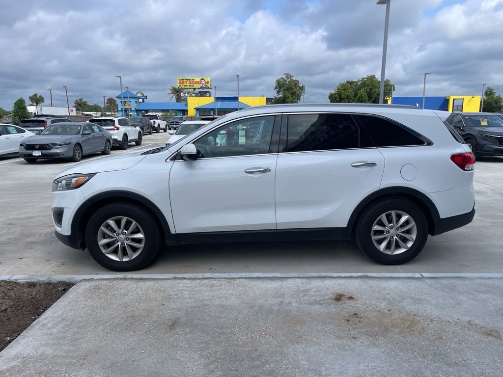 Used 2017 Kia Sorento FWD w/ LX Convenience Package image 7