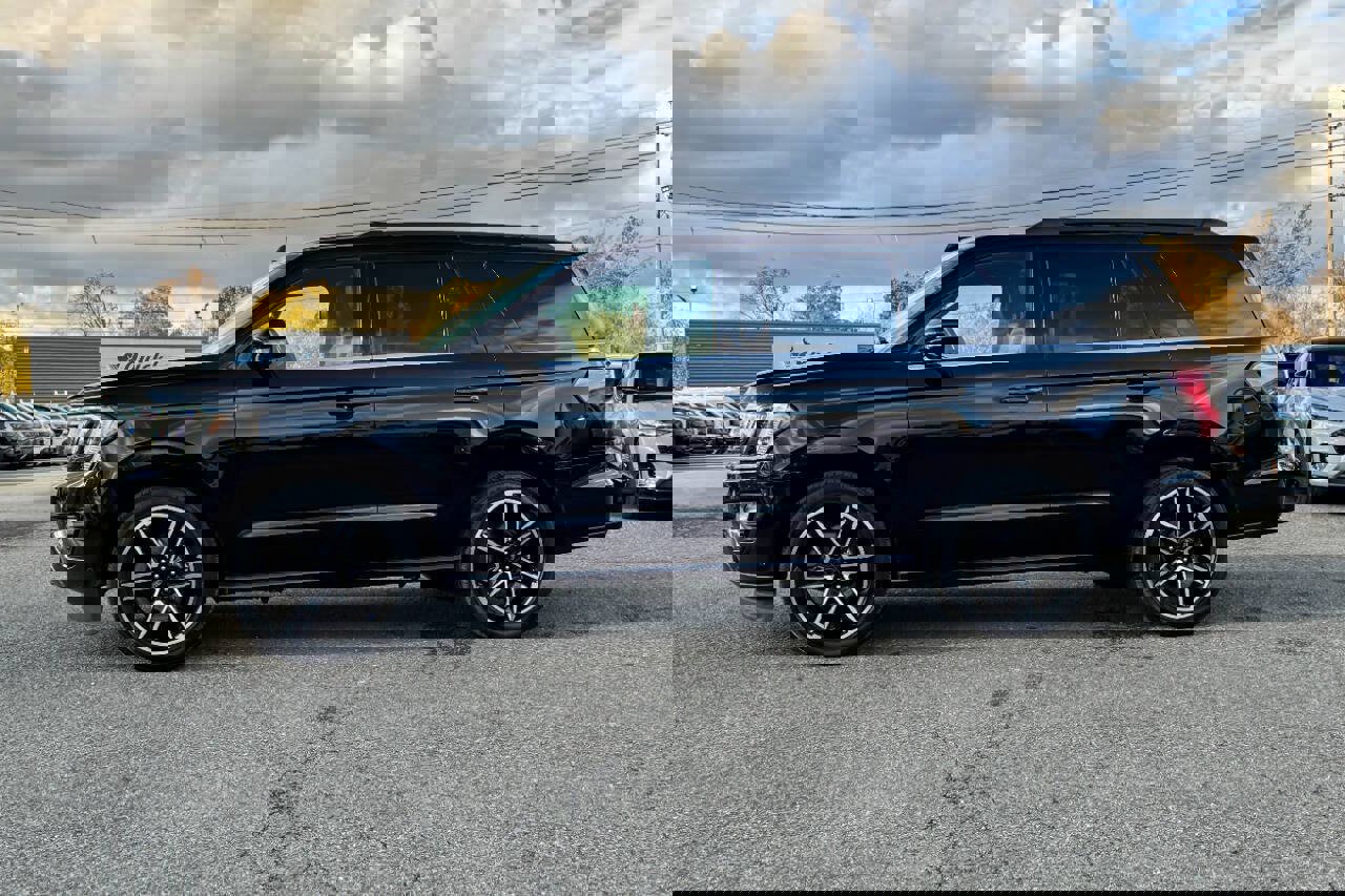 Used 2019 Ford Expedition Limited w/ Equipment Group 303A image 6