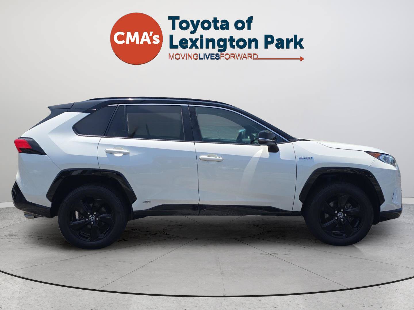 Used 2020 Toyota RAV4 XSE w/ All Weather Liner Package AWD/4WD image 8