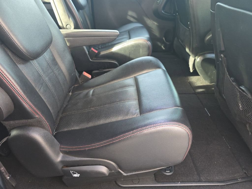 Used 2017 Dodge Grand Caravan GT image 22