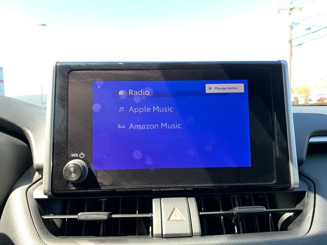 Used 2024 Toyota RAV4 LE AWD/4WD image 21