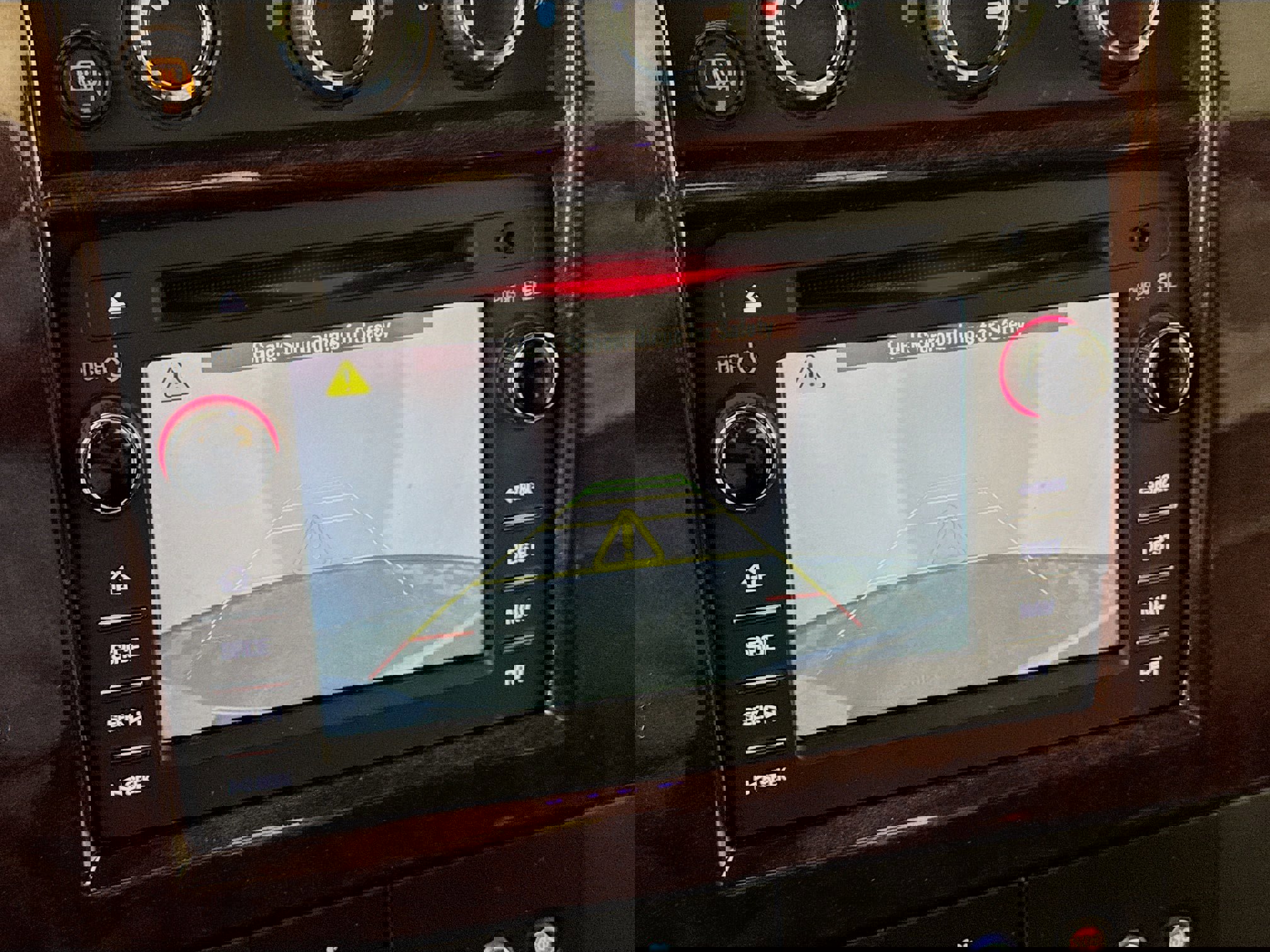 Used 2016 Chevrolet Express 2500 image 3