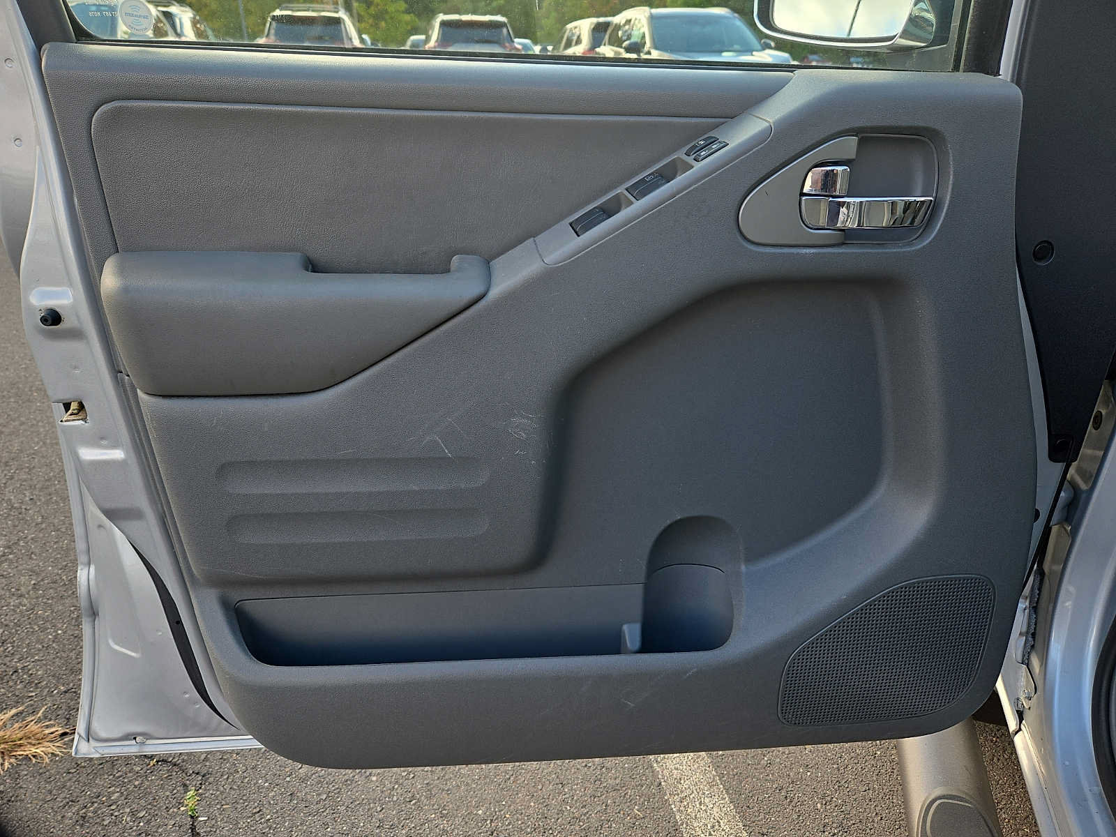 Used 2019 Nissan Frontier SL AWD/4WD image 12