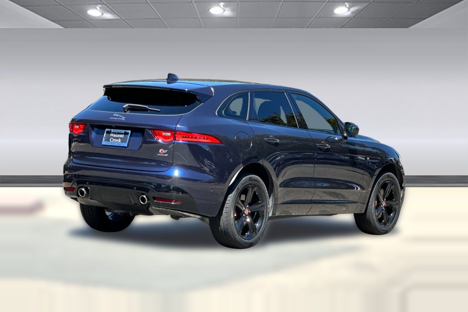 Used 2017 Jaguar F-PACE S AWD/4WD image 9