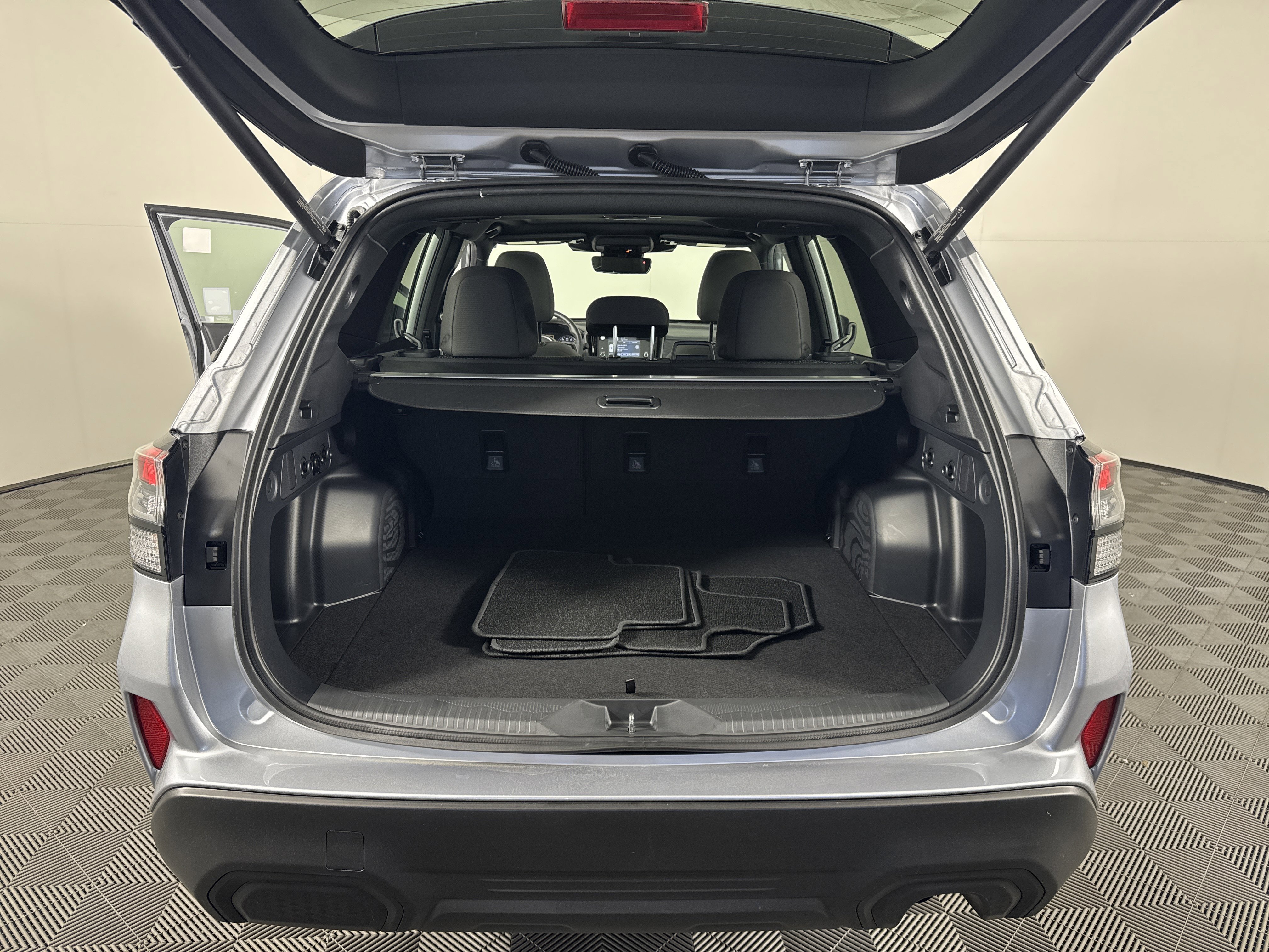 Used 2026 Subaru Forester Premium image 30