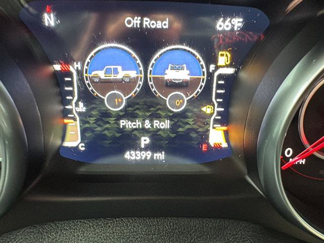 Used 2021 Jeep Gladiator Rubicon AWD/4WD image 17