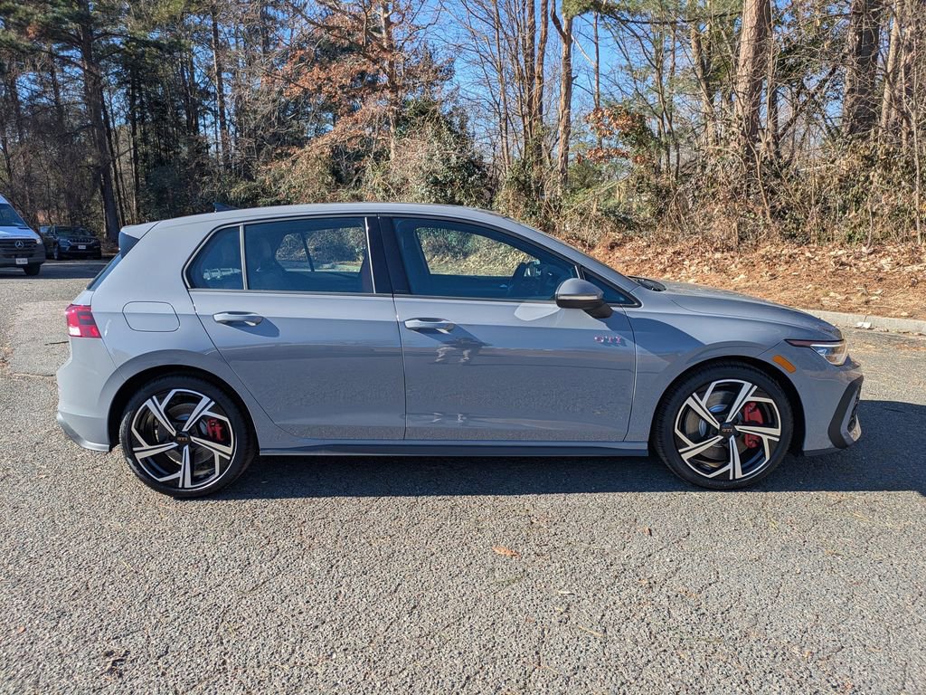 New 2026 Volkswagen GTI SE image 3