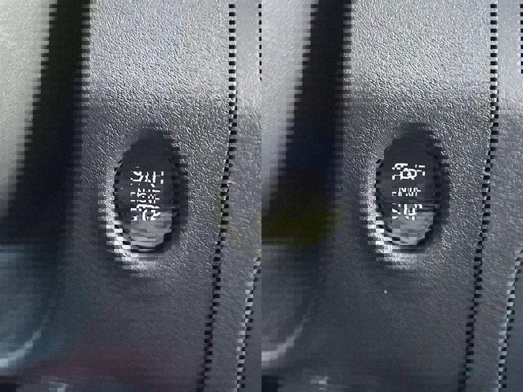 New 2026 Nissan Frontier SV w/ Tow Package image 9