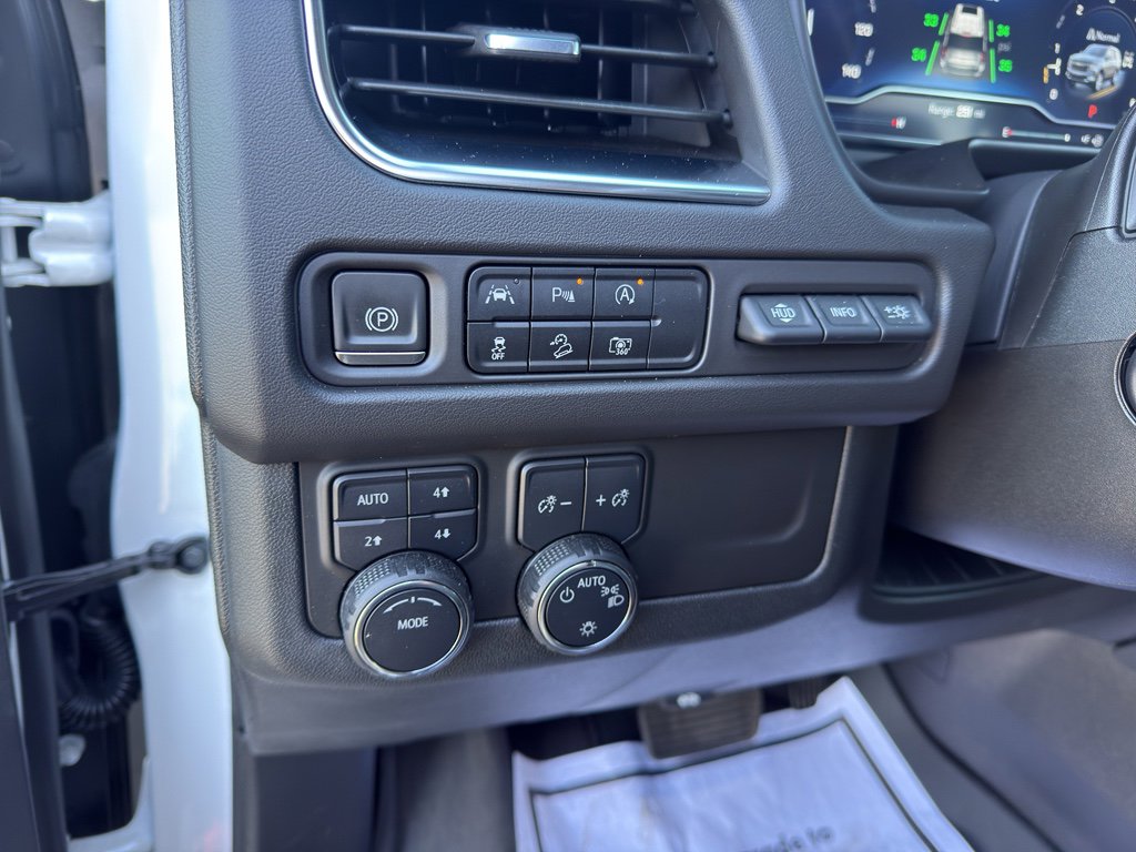 Used 2024 Chevrolet Tahoe High Country image 11