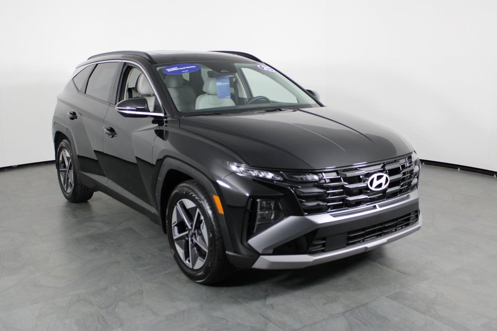 Certified 2025 Hyundai Tucson SEL image 13